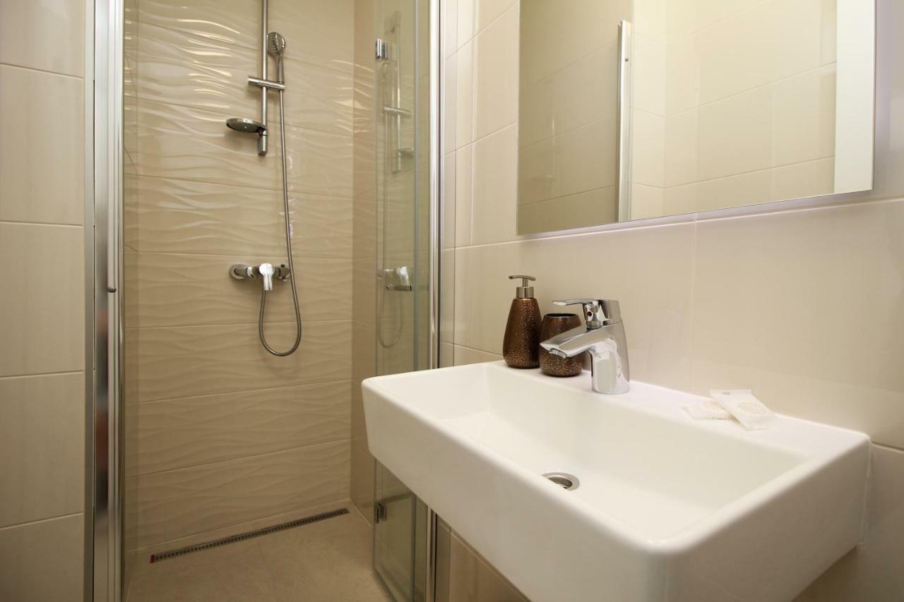Mar Adentro Makarska Apartment Exterior photo